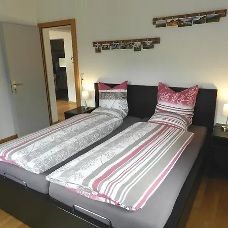 Simme-troeimli Appartement-fewo- Dusche- Wc 4-bettwohnung By Interhome Апартаменты