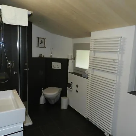 Simme-troeimli Appartement-fewo- Dusche- Wc 4-bettwohnung By Interhome * Цвайзиммен